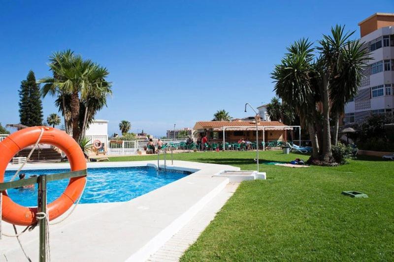 Studio With Sea Views In Torremolinos Apartment Bagian luar foto